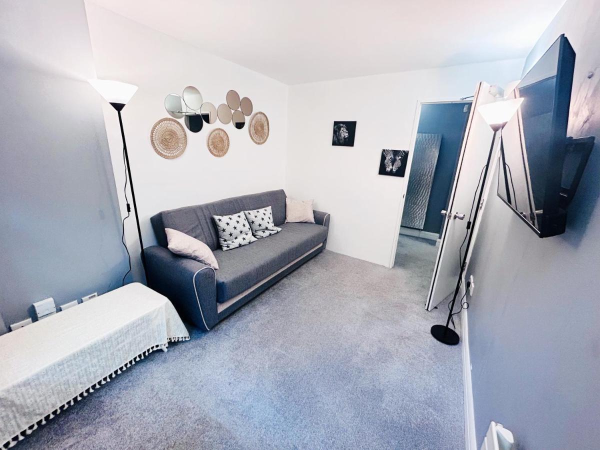 Amazing Flat Near South Kensington - 2 To 3 Bedrooms Лондон Екстер'єр фото
